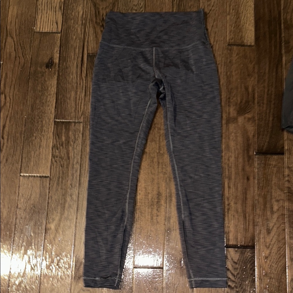 Lululemon Women’s Align leggings 25” Slate gray Size 6